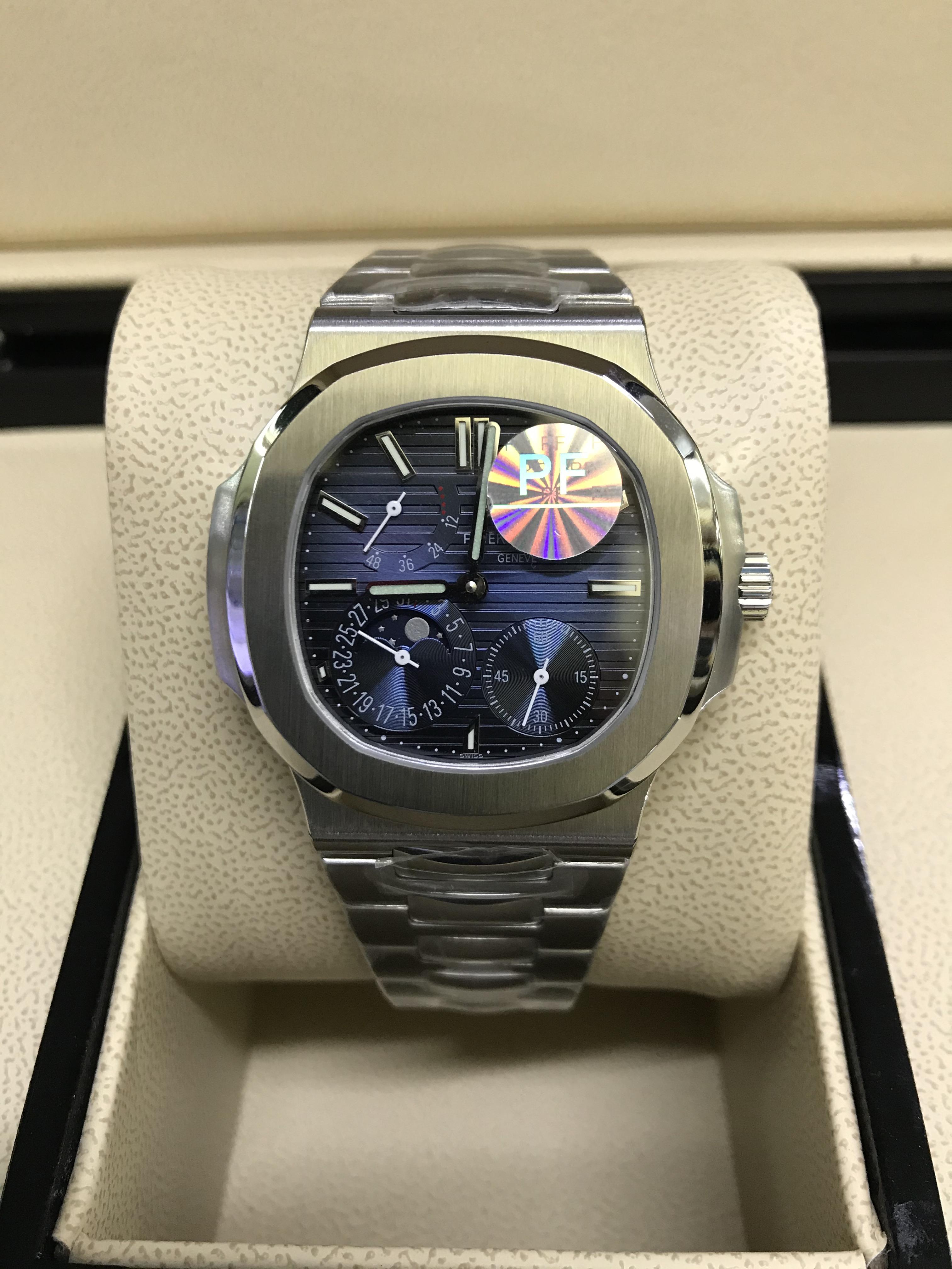 Patek Philippe Nautilus 5712/1A (Swiss)