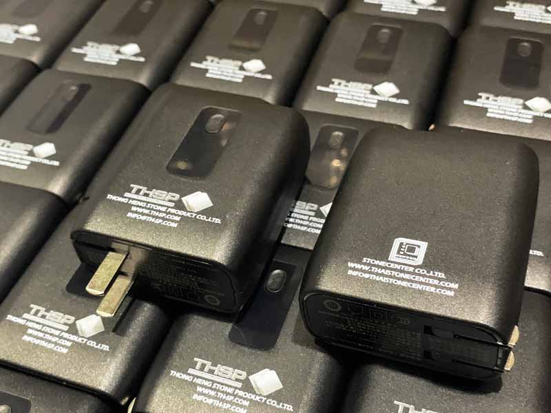 สกรีนโลโก้บนเพาเวอร์แบงค์ 2 จุด