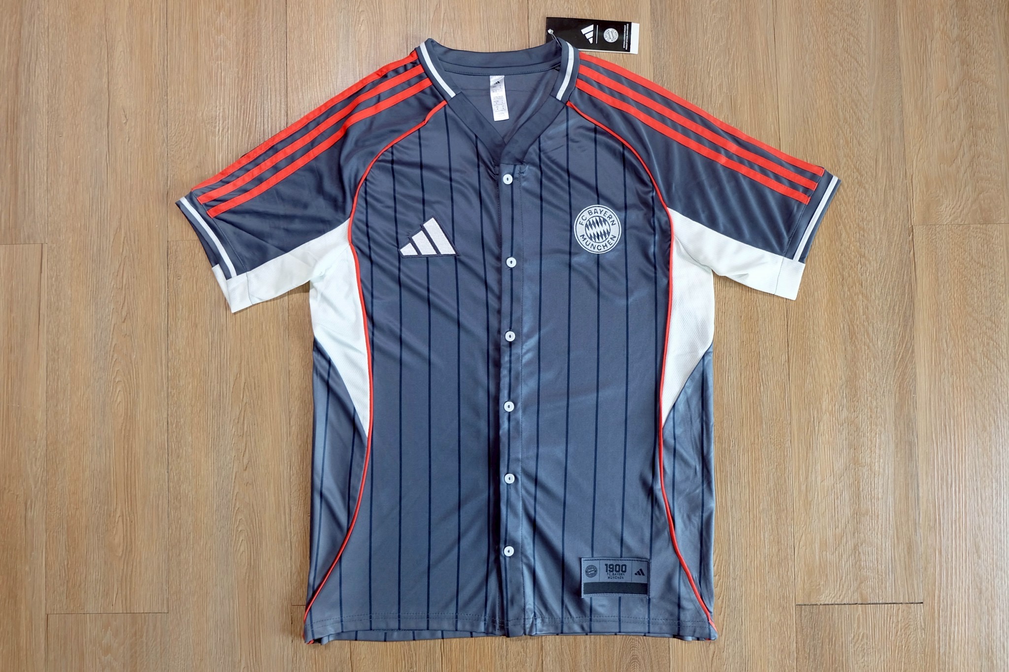 เสื้อเบสบอล ทีมบาเยิน 2026