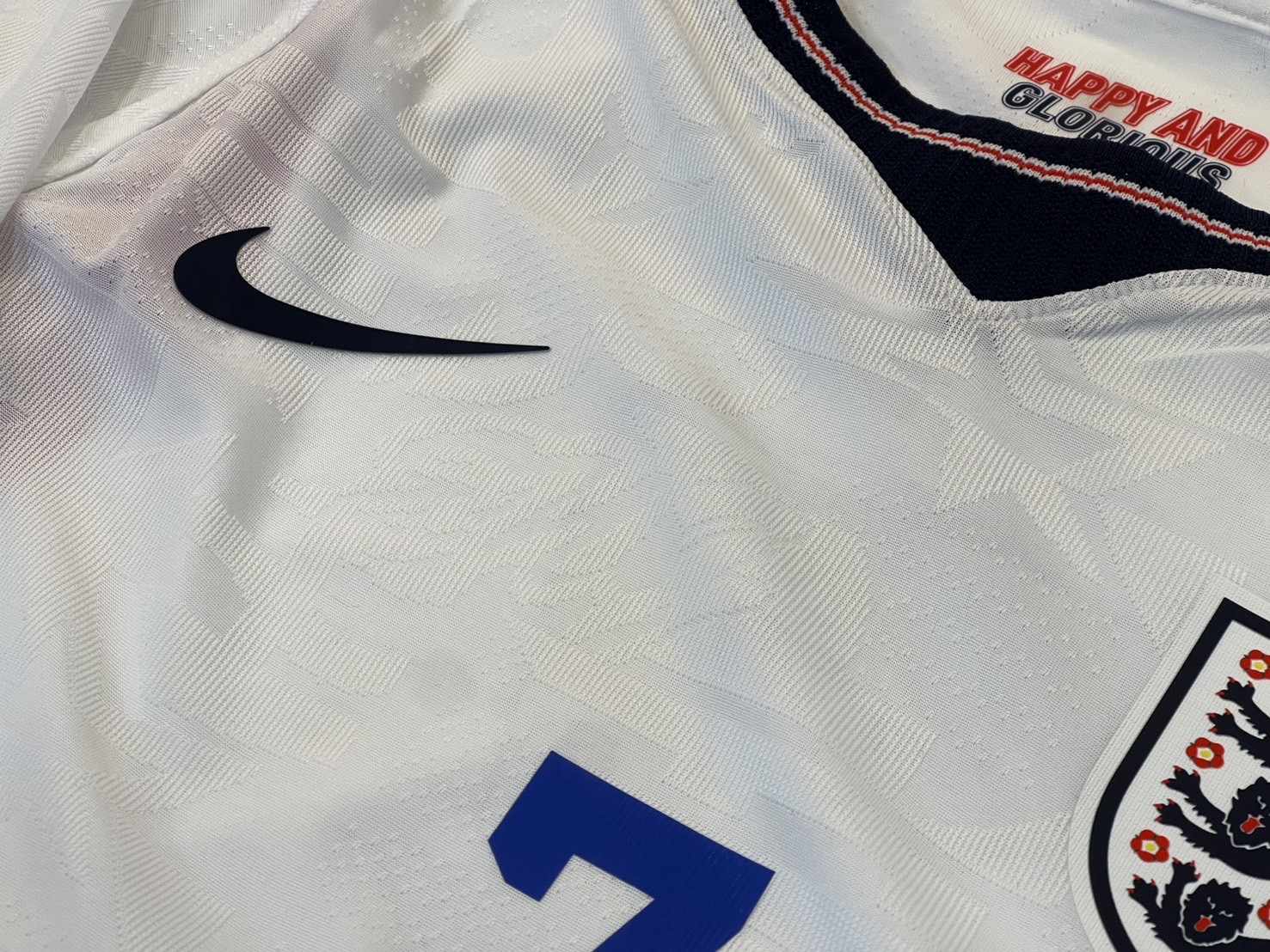 2025-26 เสื้อทีมชาติอังกฤษ สีขาว สำหรับผู้ชาย Player Edition เกรดนักเตะ BECKHAM # 7 Size S-2XL