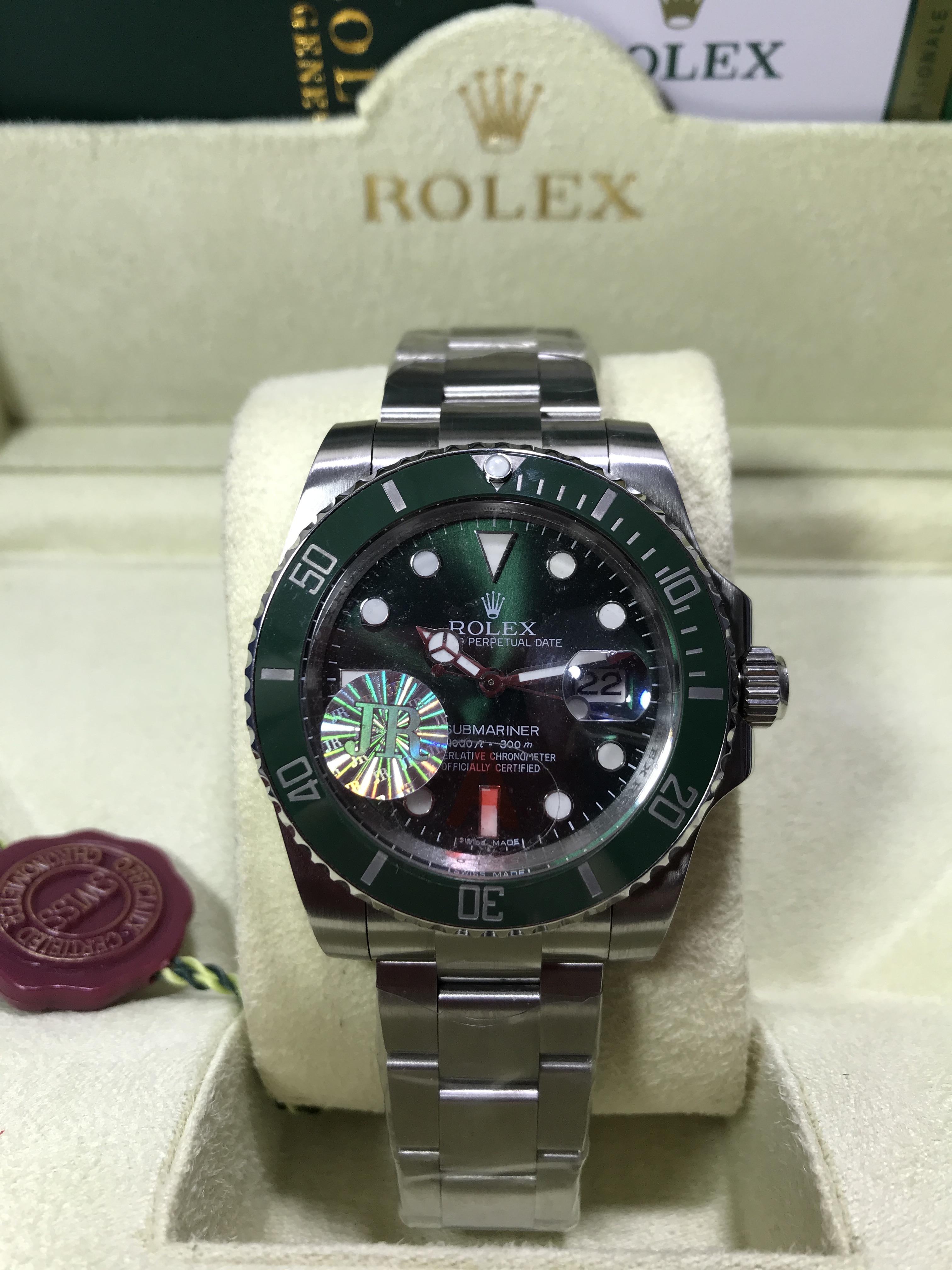 Rolex Submariner ( The Hulk )