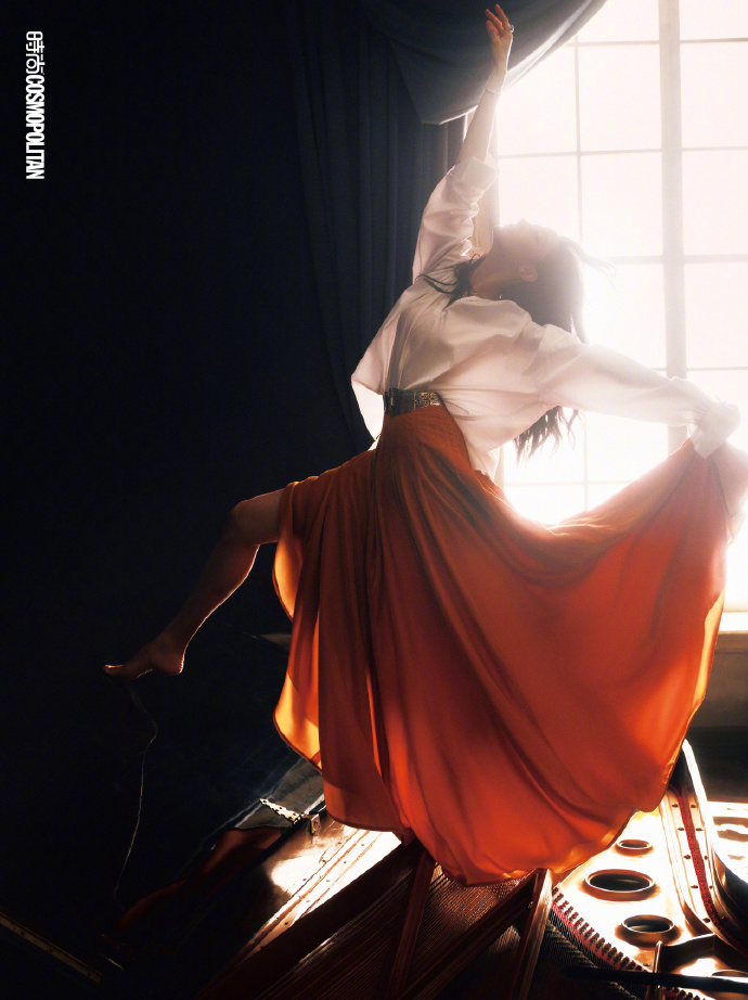 Pre - นิตยสาร Cosmopolitan ตี๋ลี่เร่อปา Dilireba 2024