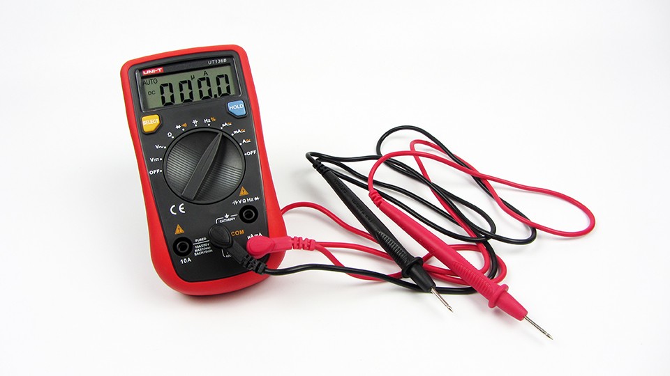 UNI-T UT136B มัลติมิเตอร์