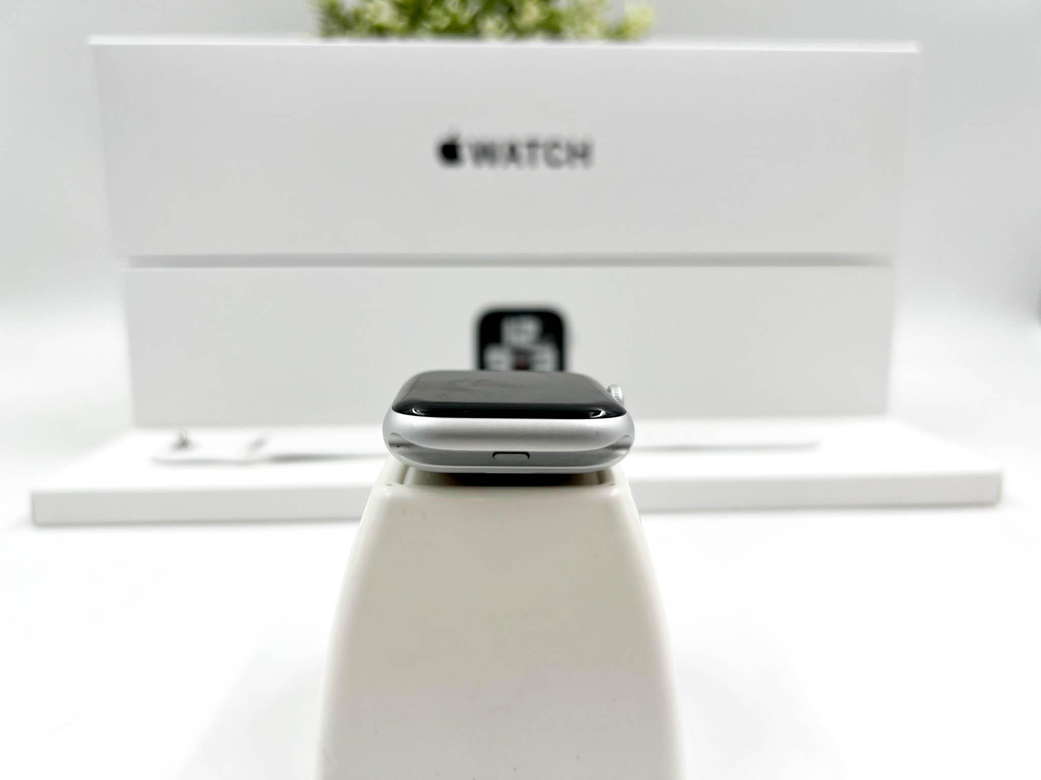 Apple Watch SE (2nd gen, GPS) Alum 44MM สี Silver