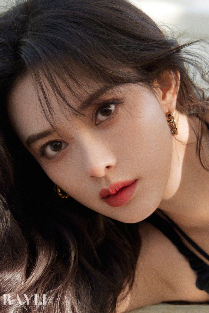 Pre - นิตยสาร Rayli 瑞丽服饰美容 MengZiyi เมิ่งจื่ออี้ 2023