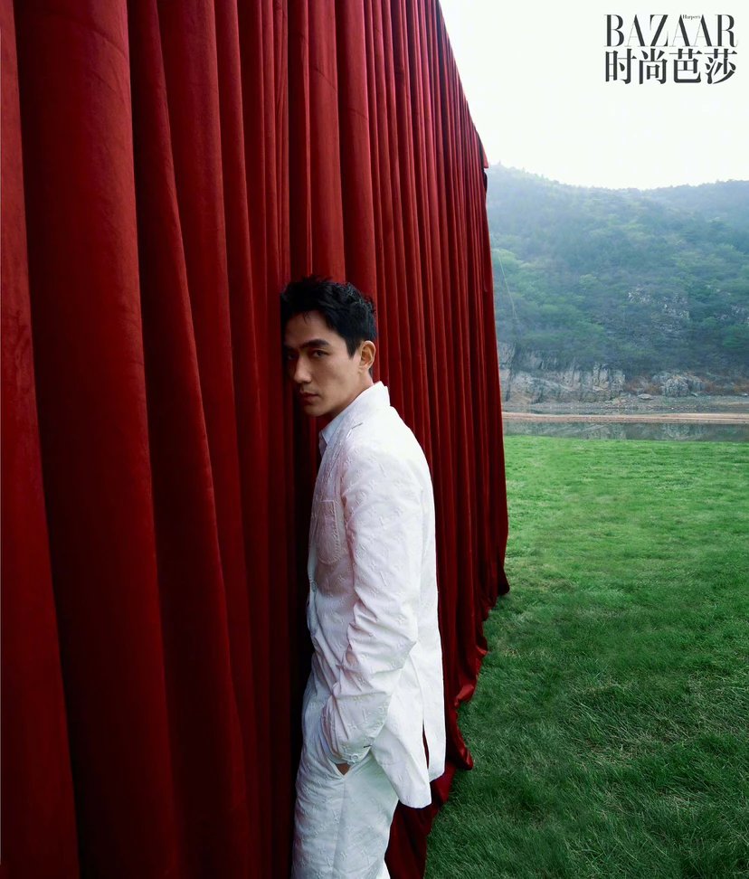 Pre - นิตยสาร Harper’s Bazaar จูอี้หลง ZhuYilong 2023