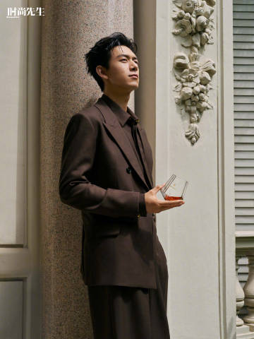 Pre - นิตยสาร Esquire หลี่เซี่ยน LiXian 2024
