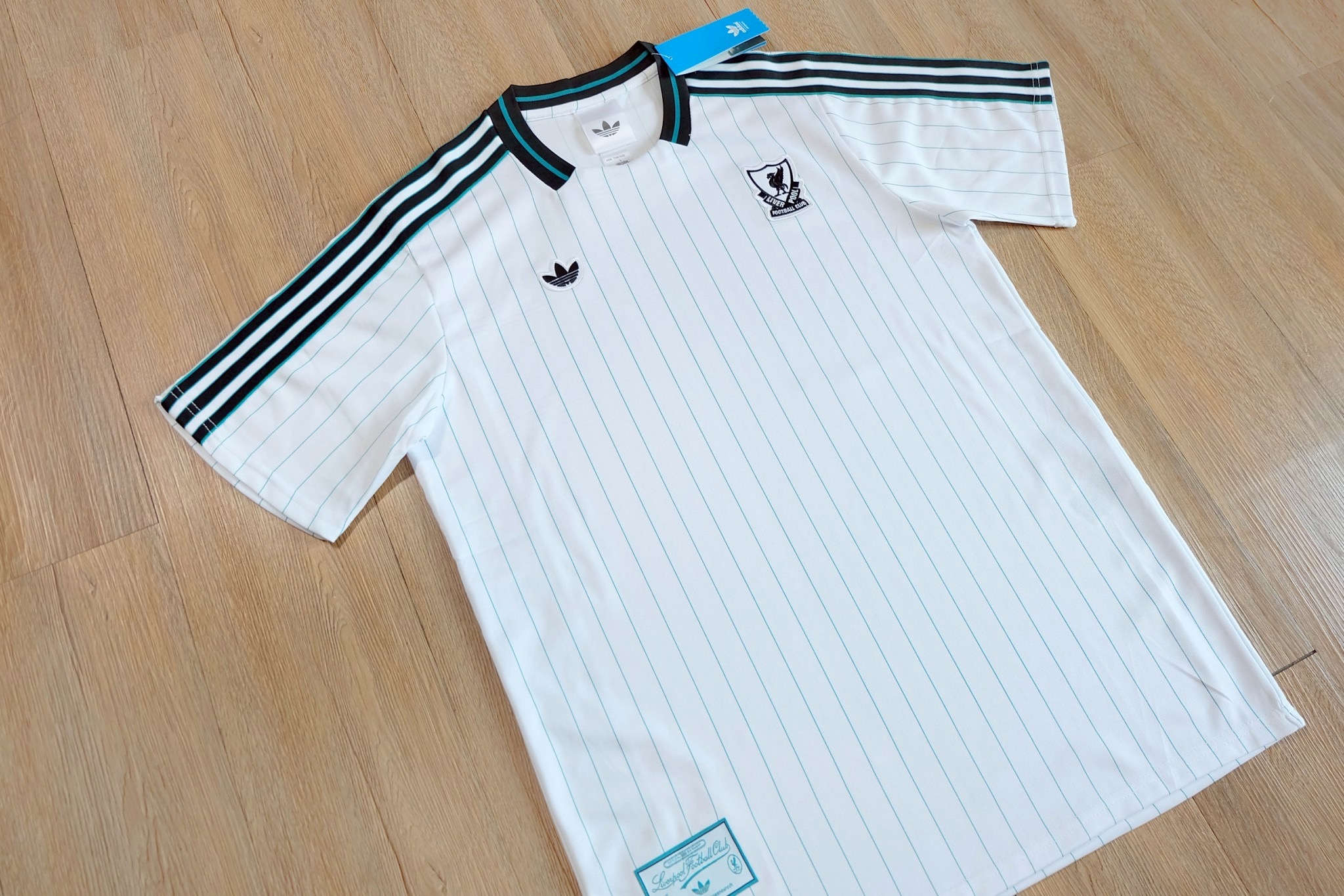 เสื้อฟุตบอล Terrace Icons ปี 2025/26 สโมสรลิเวอร์พูล สีขาว เกรดแฟนบอล พรีเมี่ยม💯