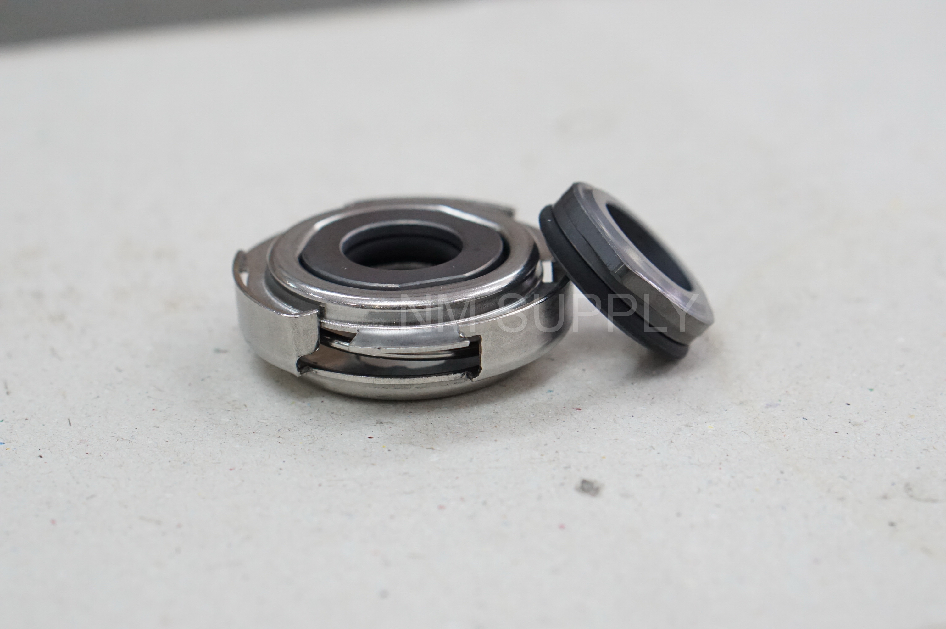 ซีล GLF12 (วัตถุดิบ: SIC - SIC - VITON)