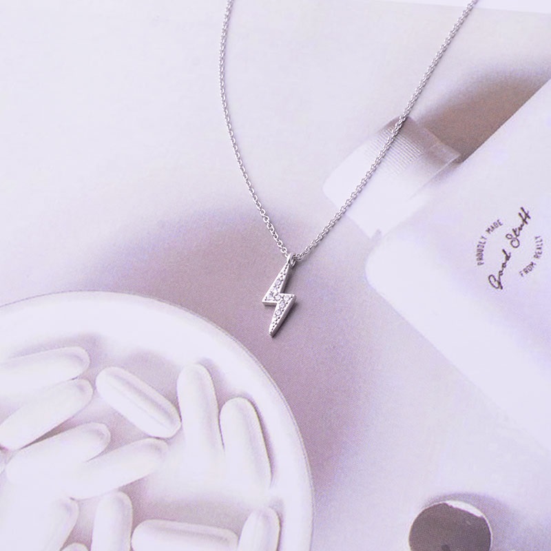 Pre - สร้อยคอเงิน จี้สายฟ้า ปราณีต น่ารัก