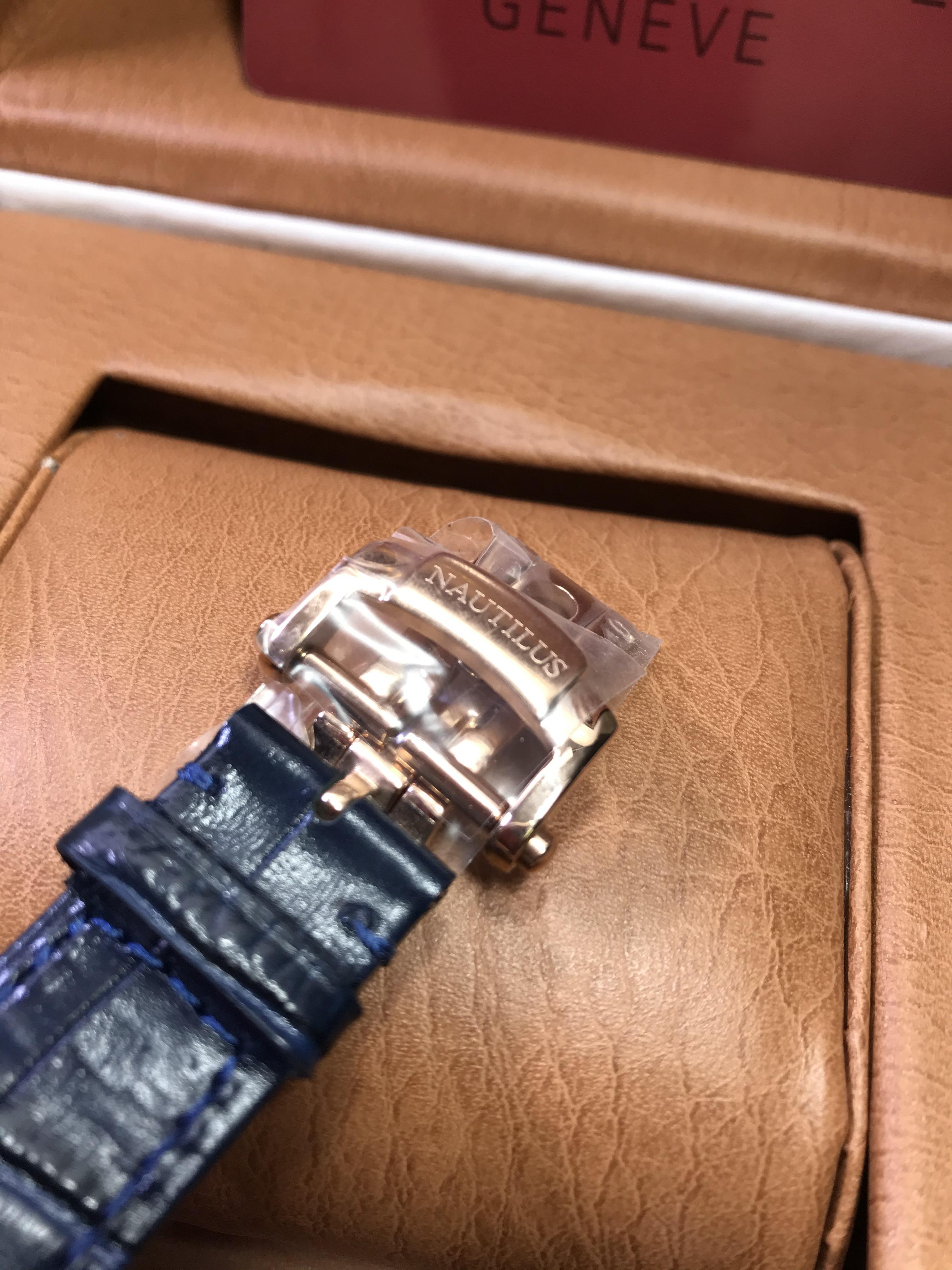 Patek Philippe Nautilus 5712R-001 (5A)