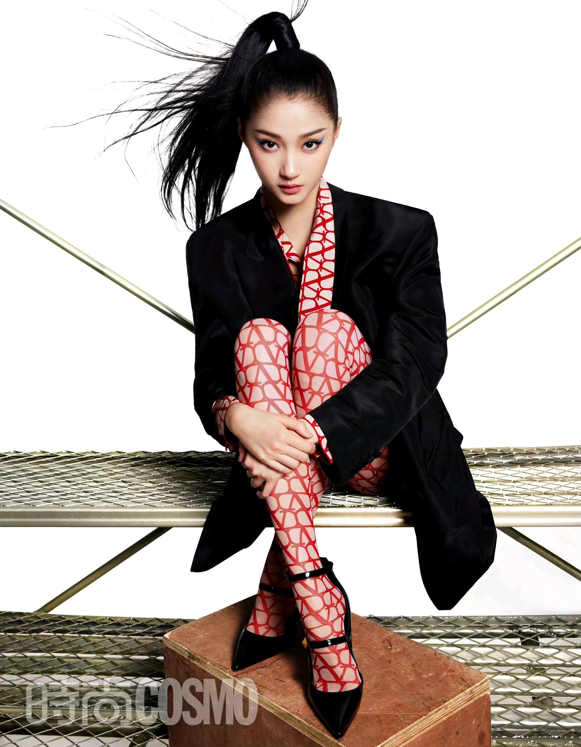 Pre - นิตยสาร COSMO กวนเสี่ยวถง GuanXiaoTong 关晓彤 2022