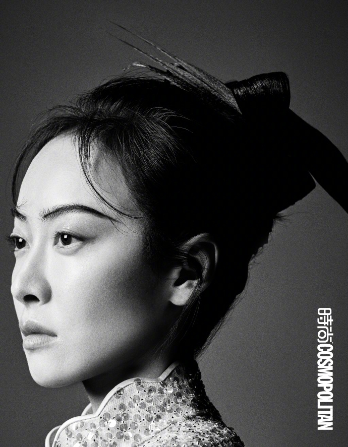 Pre - นิตยสาร 时尚 COSMO วิคตอเรียซ่ง ซ่งเชี่ยน VictoriaSong SongQian 宋茜 2025