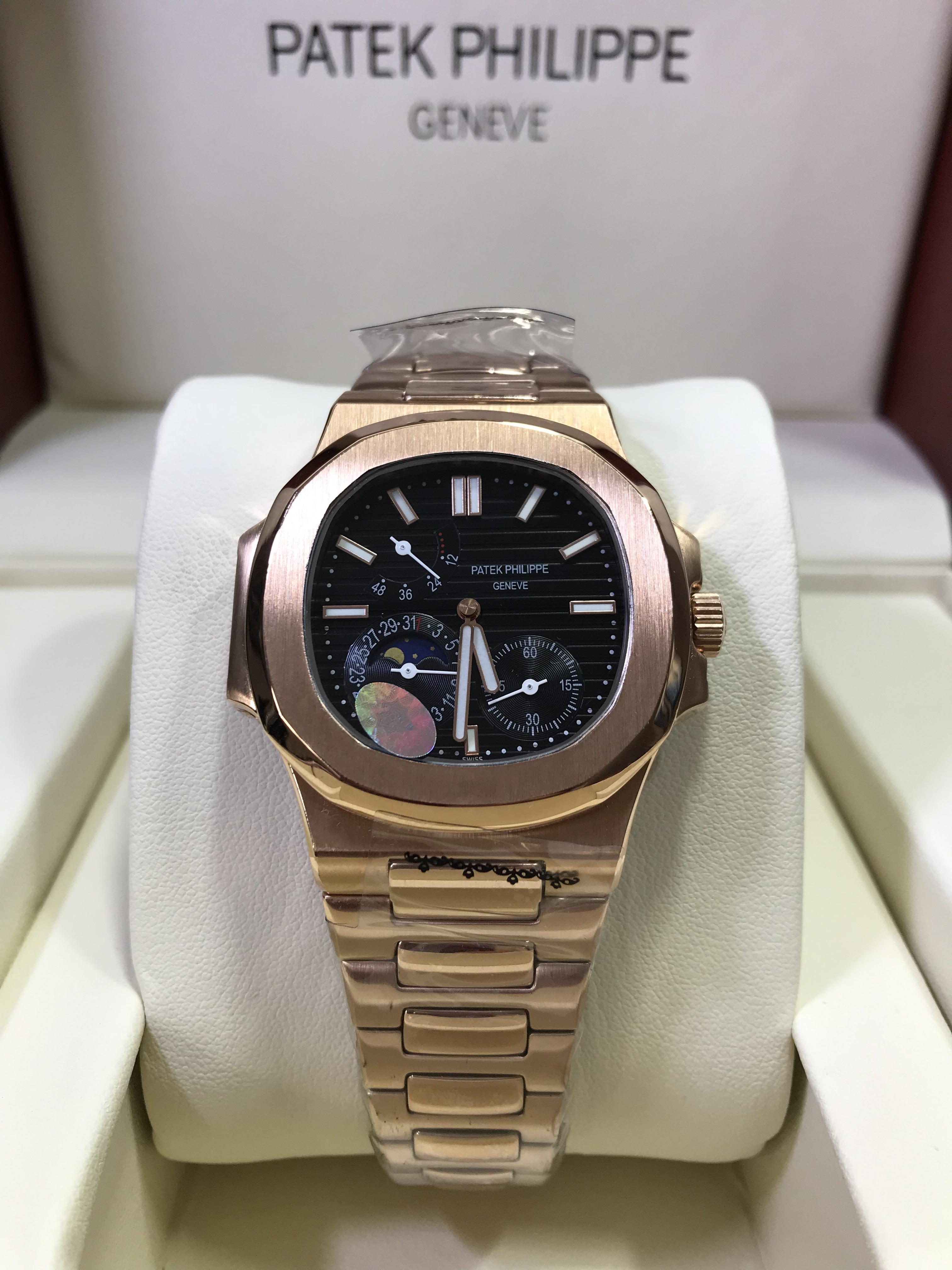 Patek Nautilus 5712R-001 (5A)
