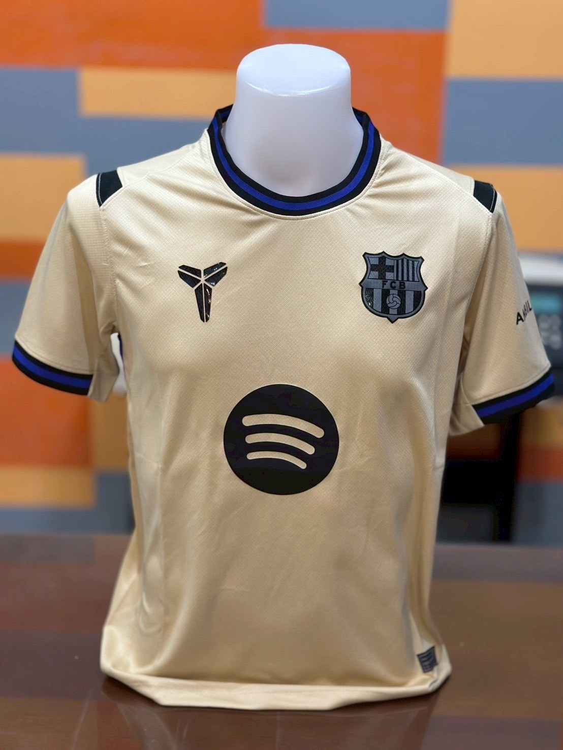 มาใหม่ เสื้อฟุตบอล บาซ่า สีทอง Fans Edition เกรดแฟนบอล 2025