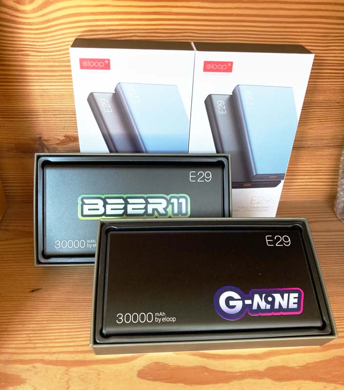 พิมพ์โลโก้บนแบตสำรอง power bank ด้วยระบบ UV