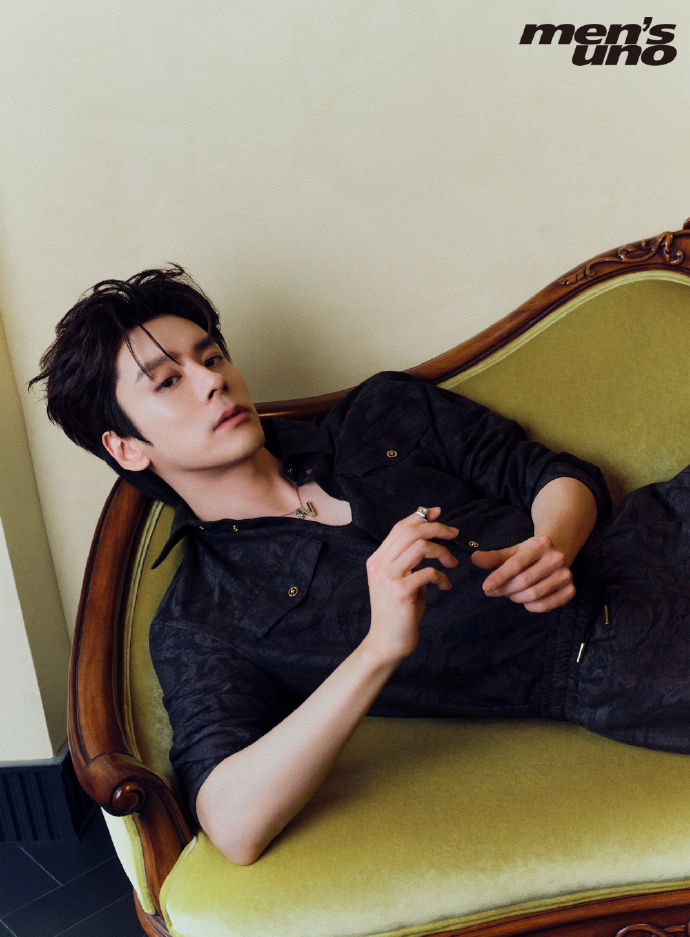 Pre - นิตยสาร Men’s Uno เว่ยเจ๋อหมิง WeiZheming 魏哲鸣 2025+ โปสเตอร์พับ