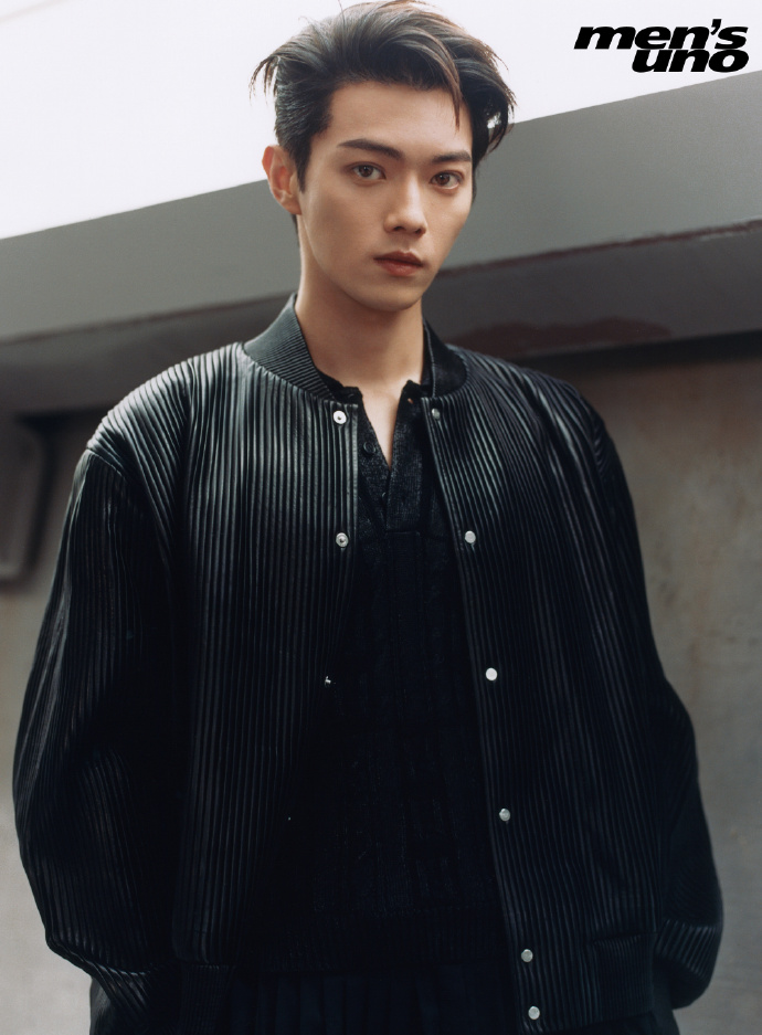 Pre - นิตยสาร Men’s Uno สวีข่าย Xukai 2024+โปสเตอร์พับ