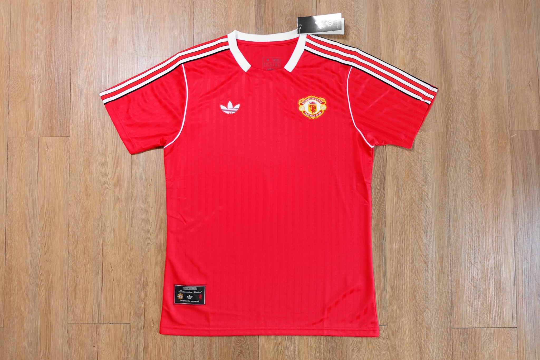 เสื้อฟุตบอลอาร์เซนอล/แมนเชสเตอร์ยูไนเต็ด ชุดซ้อม Player Edition 2025
