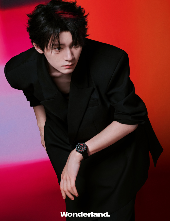 Pre - นิตยสาร Wonderland โจวอี้หราน ZhouYiran ฉบับเดือนกุมภาพันธ์ 2025