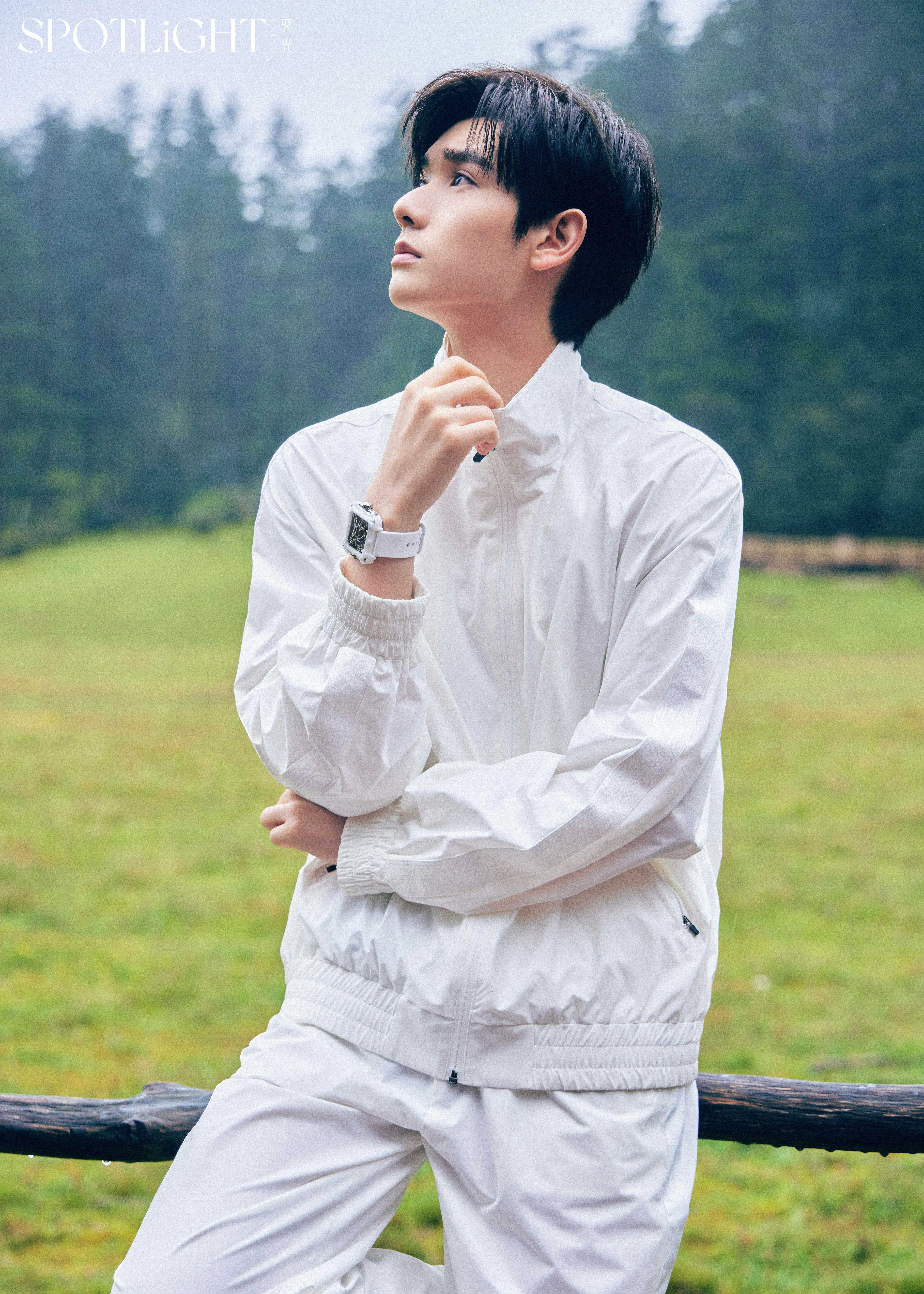 Pre - นิตยสาร SPOTLiGHT นายท่านกรชิต INTO1 2022+การ์ด