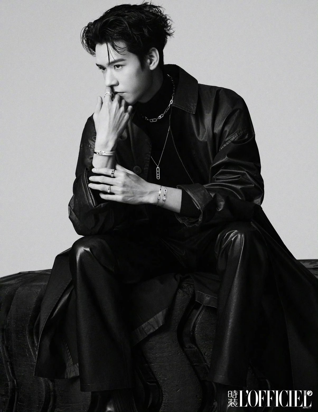 Pre - นิตยสาร L'Officiel กงจวิ้น GongJun 龚俊 SimonGong 2024