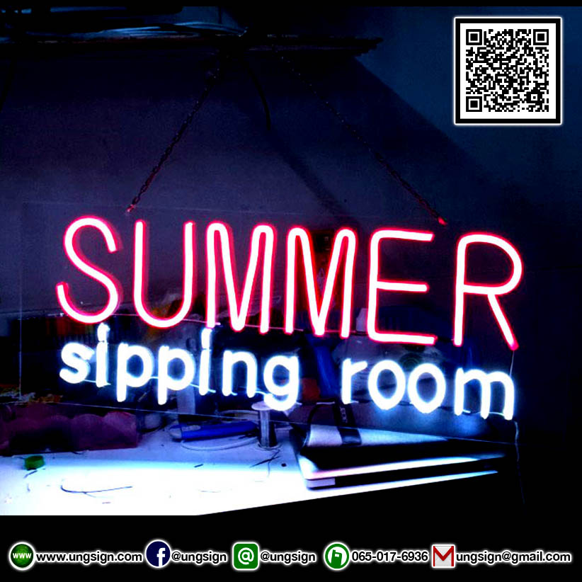 SUMMER Sipping room ป้ายนีออนเฟรคสีแดงสีขาว บนอะคลิลิคใส ตกแต่งร้าน
