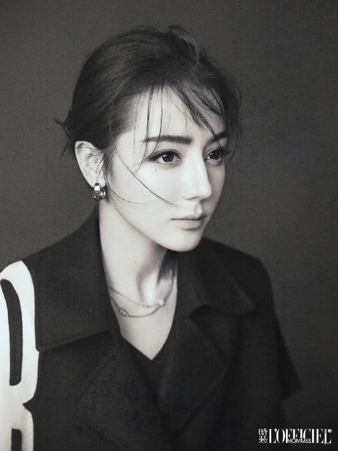 Pre - นิตยสาร L’Officiel/L’Officiel Hommes ตี่ลี่เรอปา Dilireba 迪丽热巴 2025+การ์ด