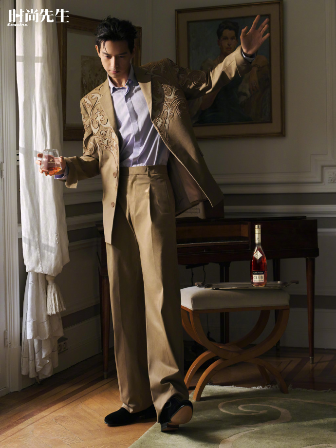 Pre - นิตยสาร Esquire หลี่เซี่ยน LiXian 2024