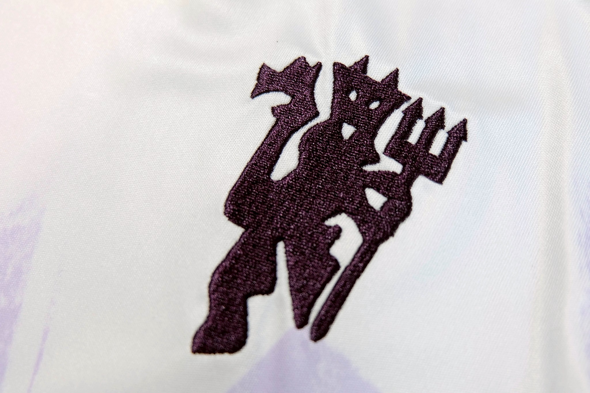 เสื้อฟุตบอล Man U เยือน สีขาว Fans Edition เกรดแฟนบอล 2025