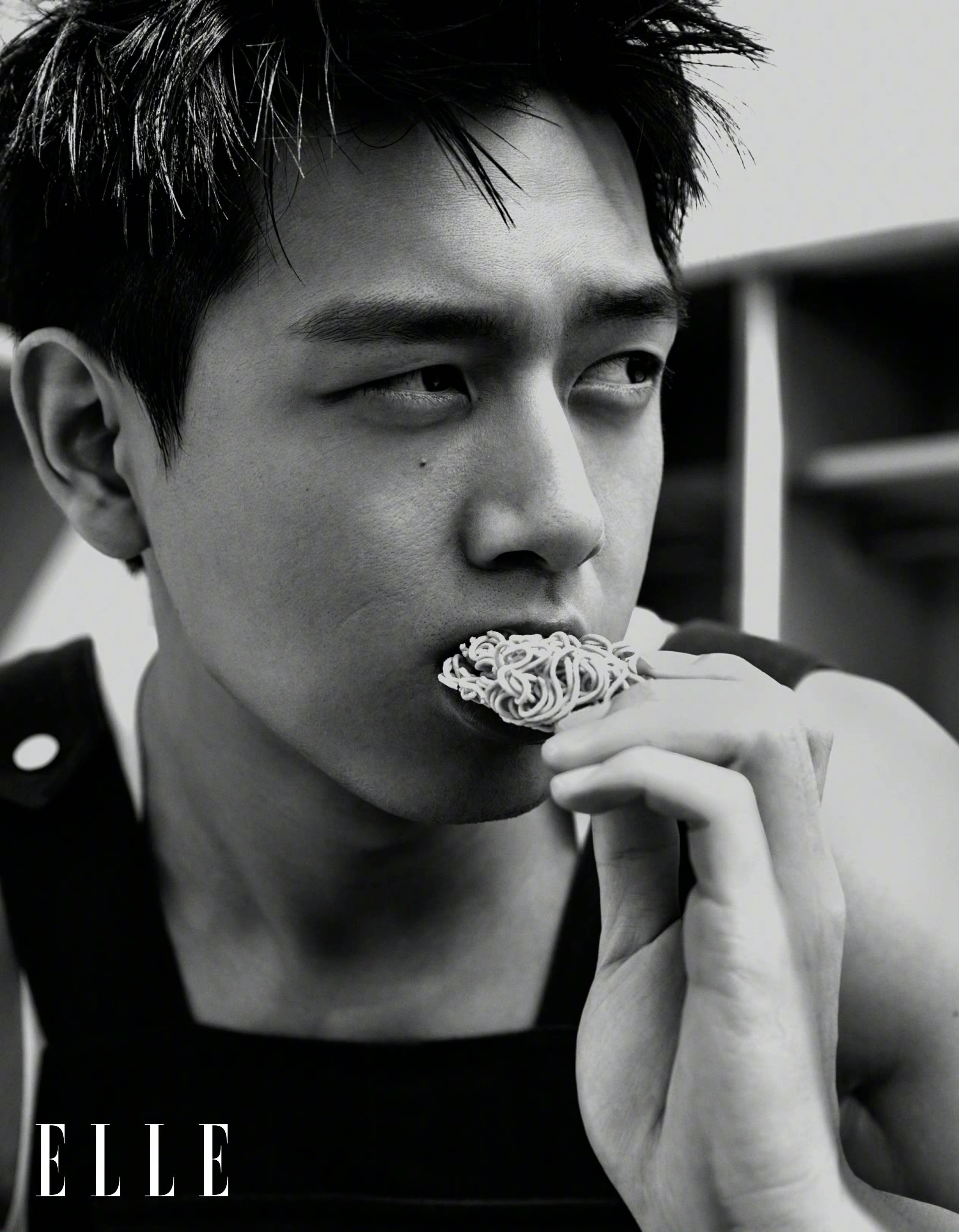 Pre - นิตยสาร ELLE หลี่เซี่ยน LiXian 2022