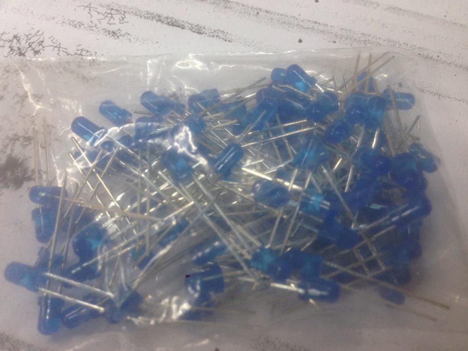 LED 3mm จำนวน 100 ดวง สีน้ำเงิน