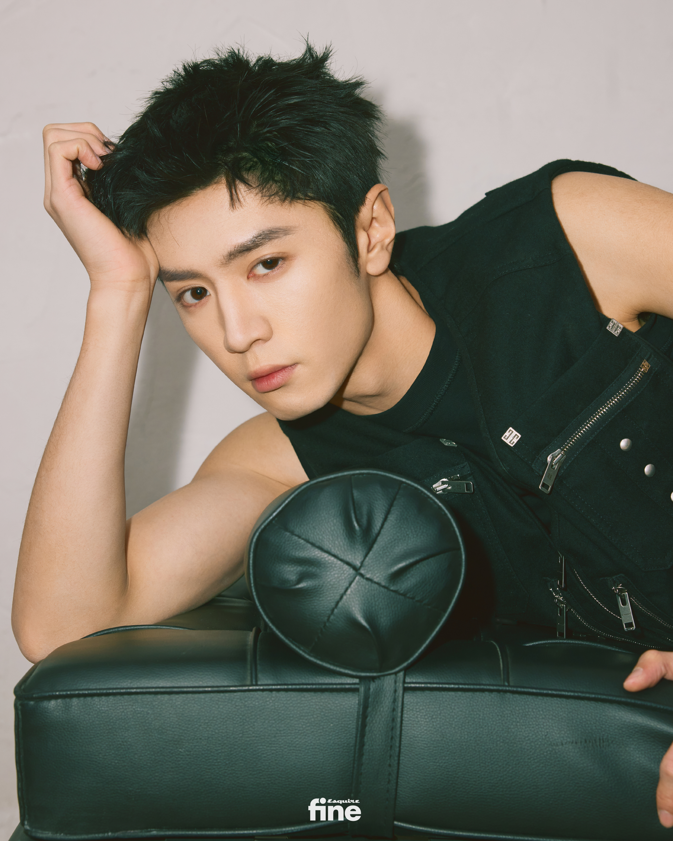 Pre - นิตยสาร ESQUIREfine ChenZheyuan เฉินเจ๋อหย่วน 2024