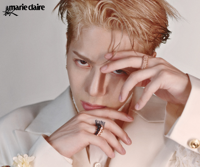 Pre - นิตยสาร 嘉人 Marie claire JacksonWang แจ็คสันหวัง 王嘉爾2025+แถมร้าน