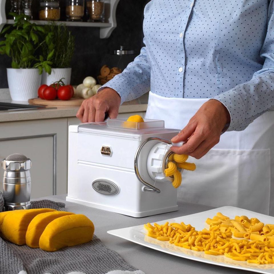 เครื่องทำเส้นมักกะโรนี 5 แบบ Regina (Made in Italy) พร้อมรับประกันจากโรงงาน 2 ปี หากใช้ในครัวเรือน และ 1 ปีหากใช้ในเชิงพาณิชย์ และต้องใช้งานตามที่ระบุในคู่มือ