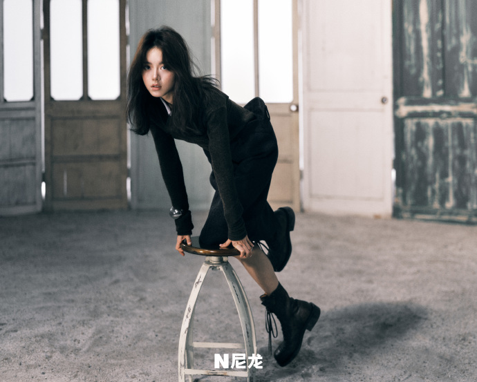 Pre - นิตยสาร Nylon China จ้าวจินม่าย ZhaoJinmai 2024