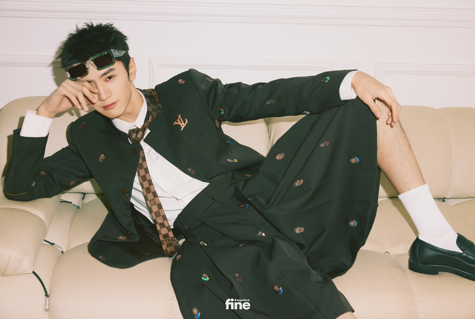 Pre - นิตยสาร ESQUIREfine ChenZheyuan เฉินเจ๋อหย่วน 2024