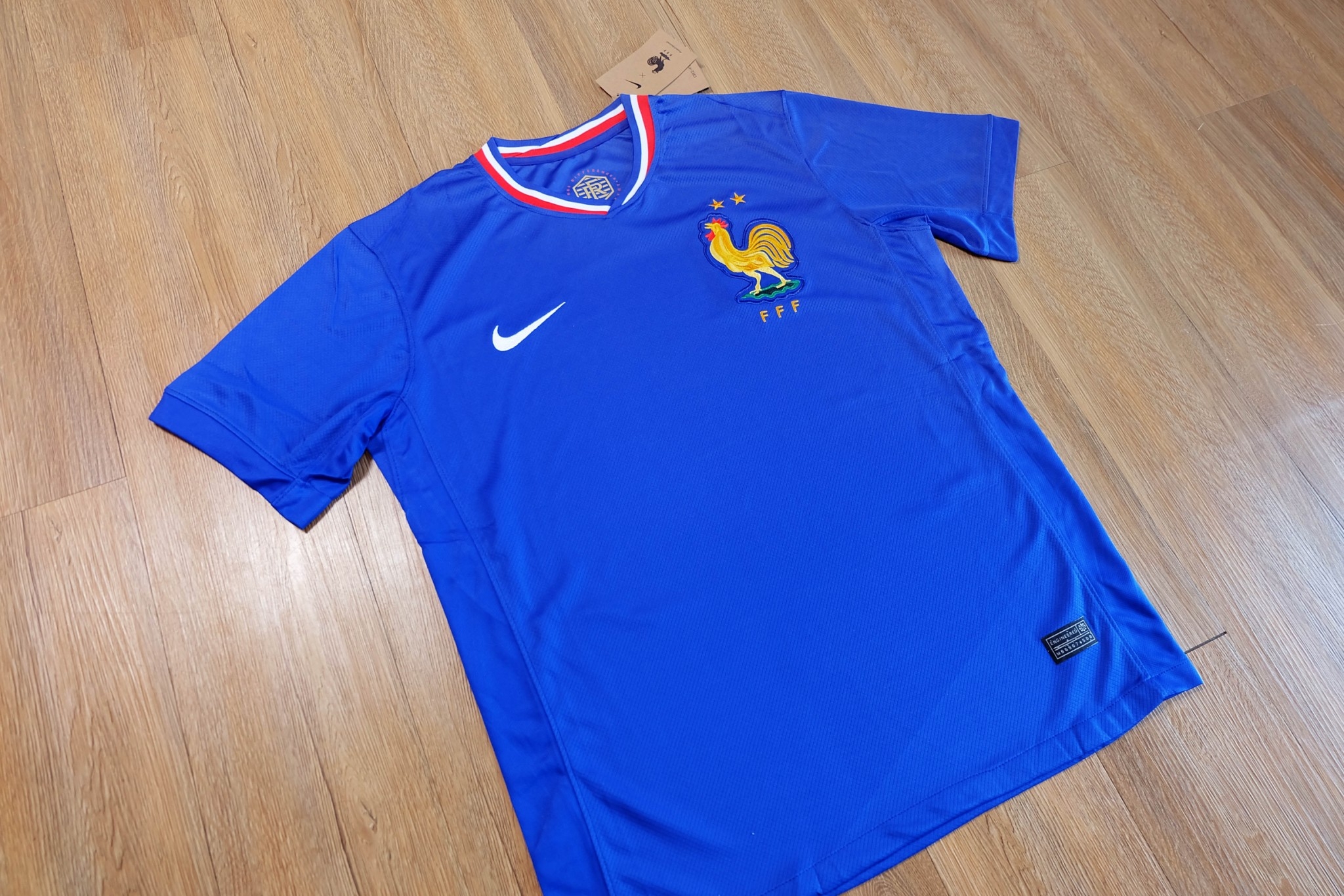 เสื้อฟุตบอลทีมชาติ ฝรั่งเศส สีน้ำเงิน เกรดแฟนบอล 2024