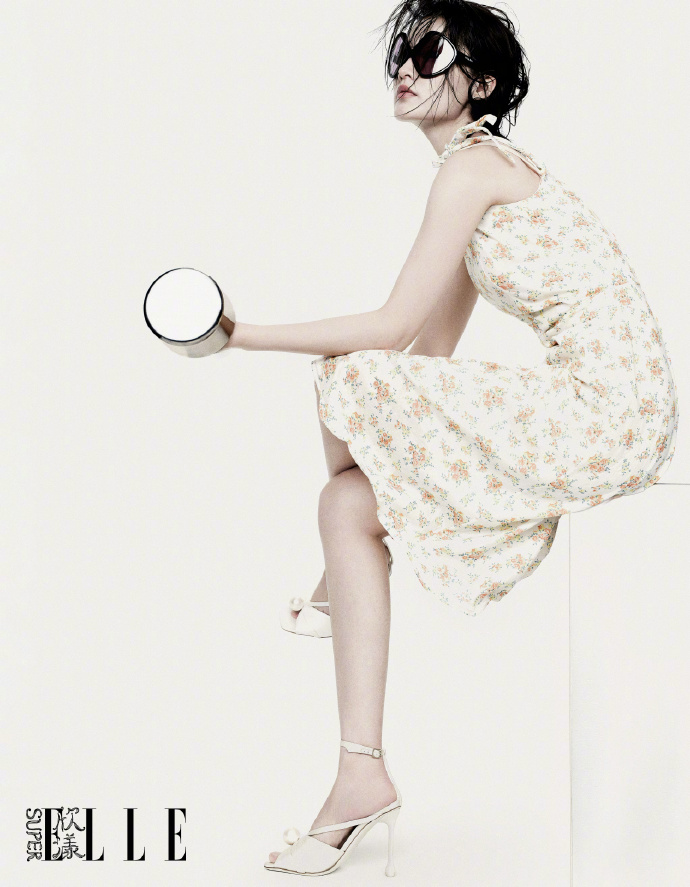 Pre - นิตยสาร SuperELLE LiQin หลี่ชิ่น 2025