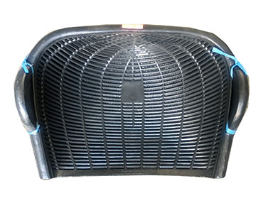 บุ้งกี๋หวายดำ