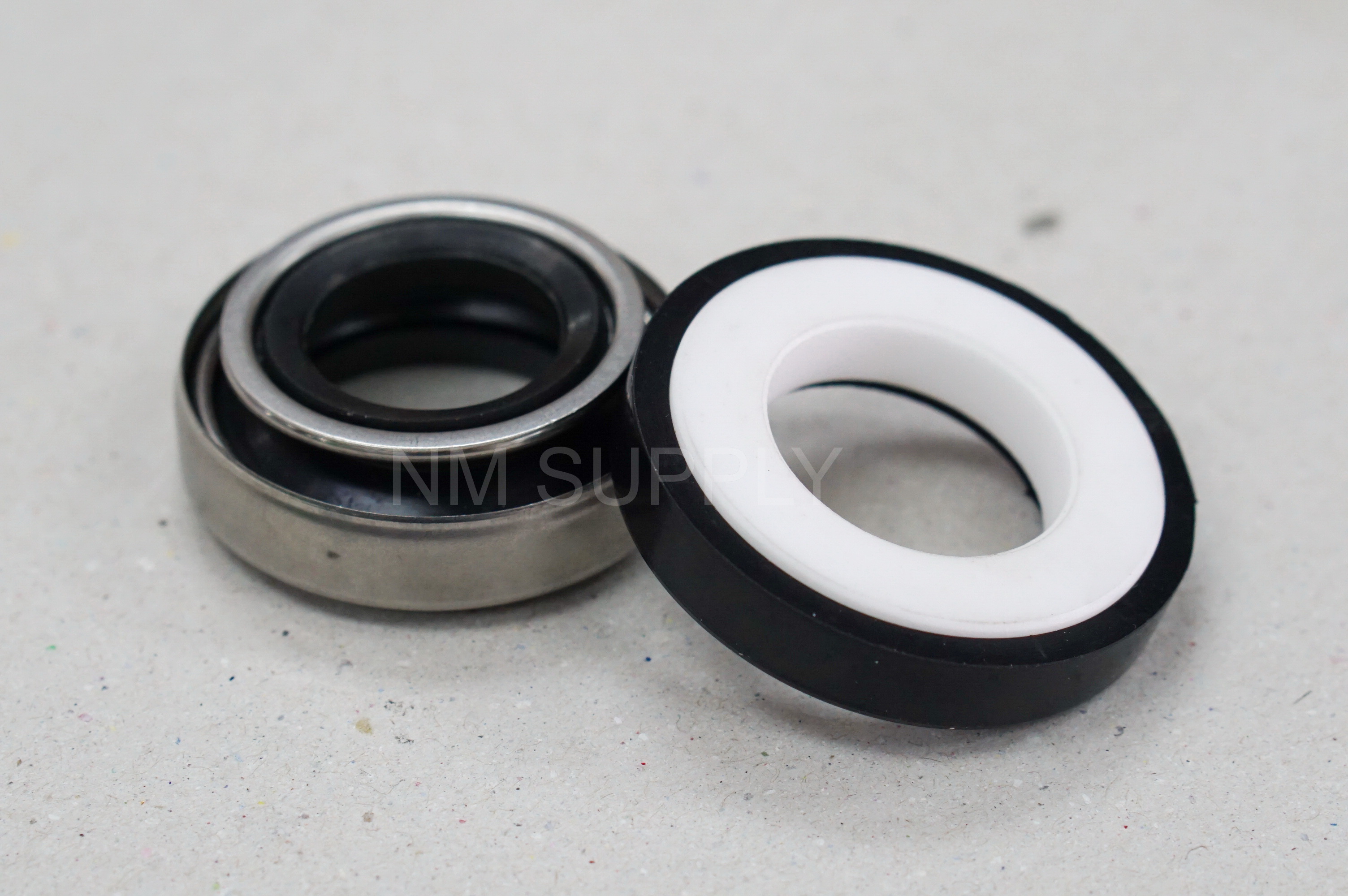 ซีล 301 (วัตถุดิบ: CA - CE - NBR)