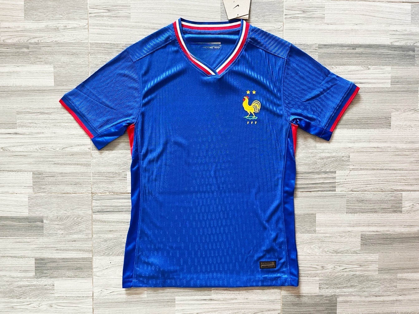 เสื้อทีมชาติฝรั่งเศส สีนำ้เงิน เกรดนักเตะ ยูโร 2024
