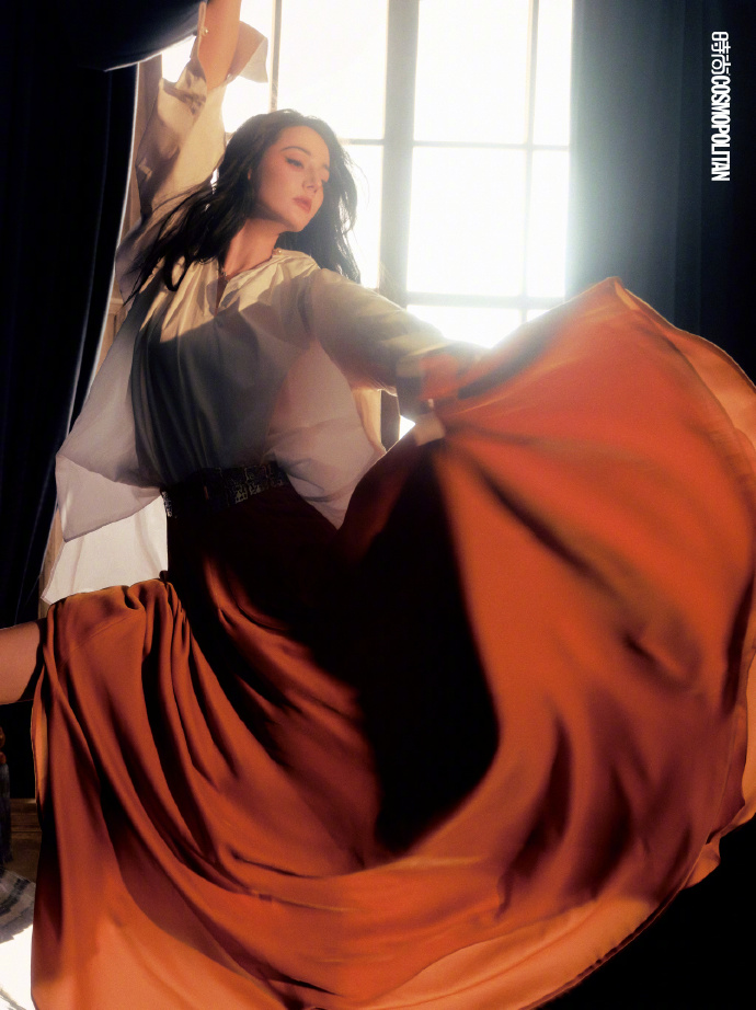 Pre - นิตยสาร Cosmopolitan ตี๋ลี่เร่อปา Dilireba 2024