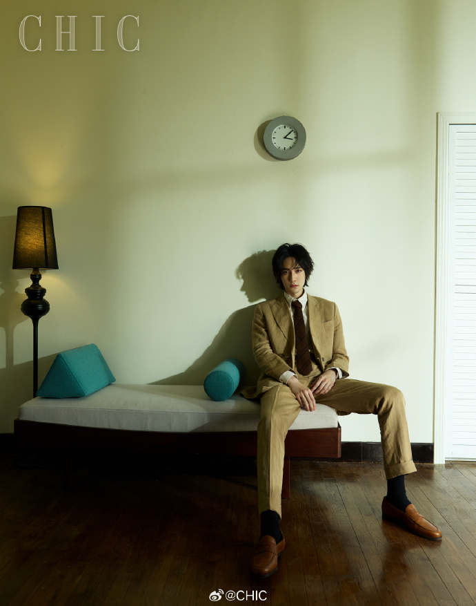 Pre - นิตยสาร CHIC วังตั๋ว wangduo 2025+การ์ด