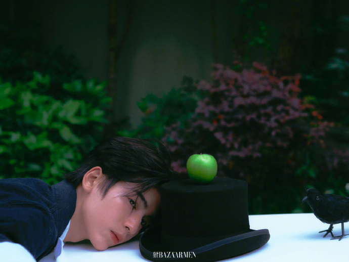 Pre - นิตยสาร Harper's Bazaar Men จางหลิงเฮ่อ zhanglinghe 2025+ การ์ด