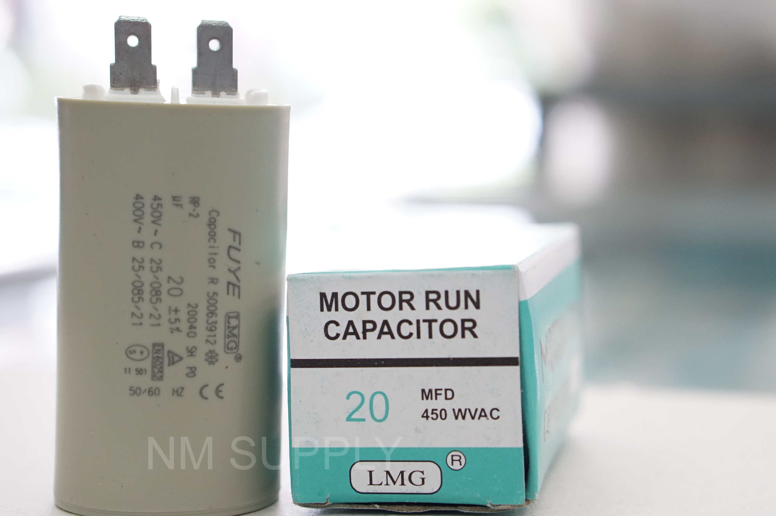 คอนเดนเซอร์ แช่ กลม-หัวเสียบ 450V
