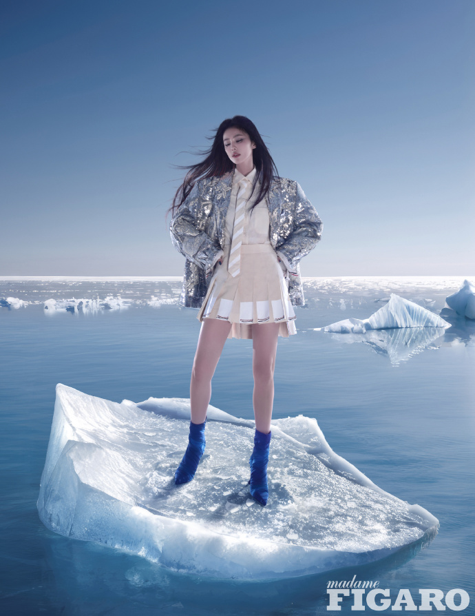 Pre - นิตยสาร Madame Figaro ไป๋ลู่ BaiLu 白鹿 2024+การ์ด