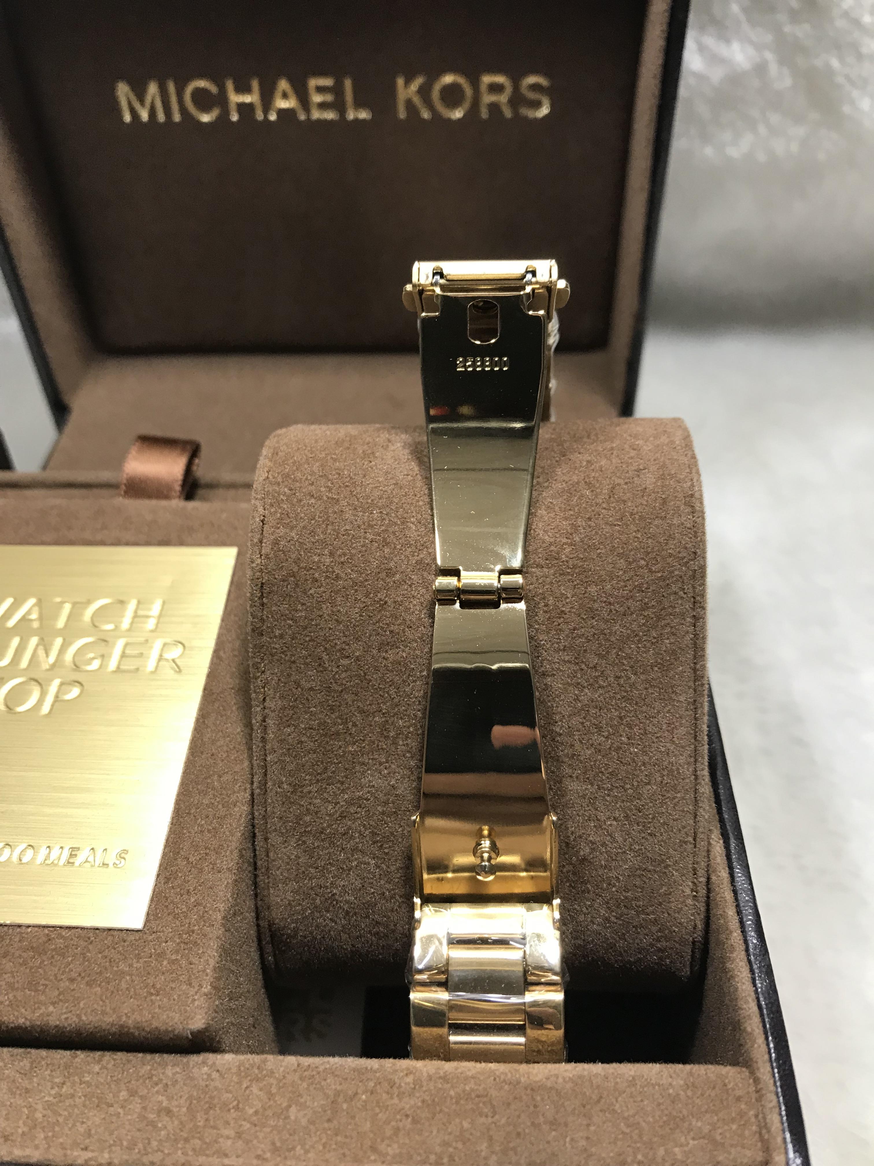 Michael Kors(MK)