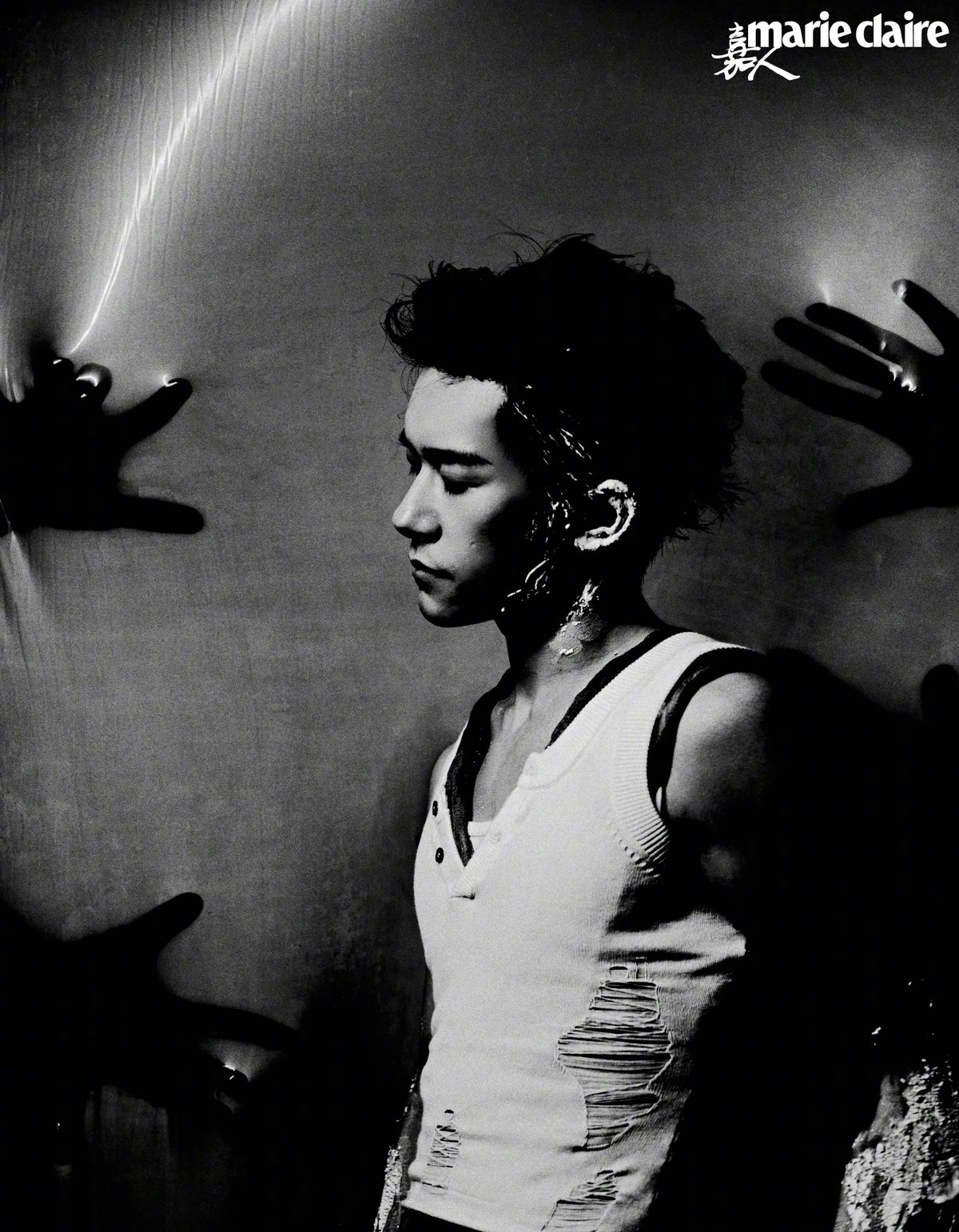 Pre - นิตยสาร Marie Claire อี้หยางเซียนซี YiYangQianXi 2025/การ์ด/โปสเตอร์ แจ็กสันหยี/JacksonYee