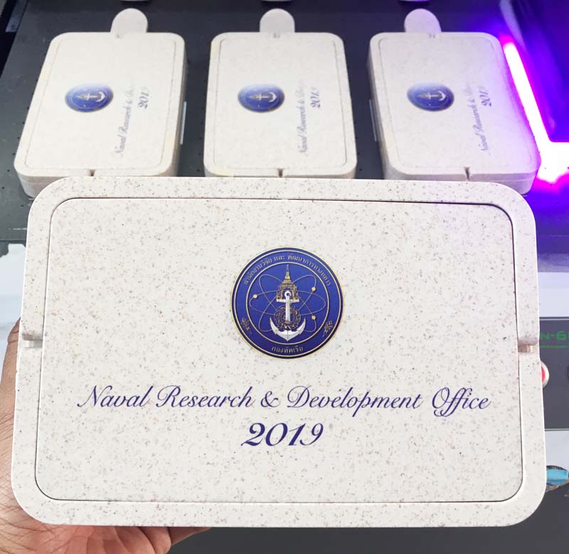 พิมพ์โลโก้บนกล่องข้าว สกรีนโลโก้บนกล่องใส่สินค้า สกรีนกล่องใส่ของ